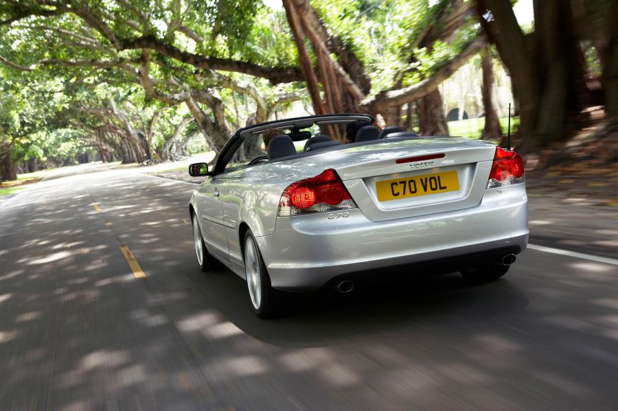 Volvo C70 T5 2005 года  (фото 44 из 93)